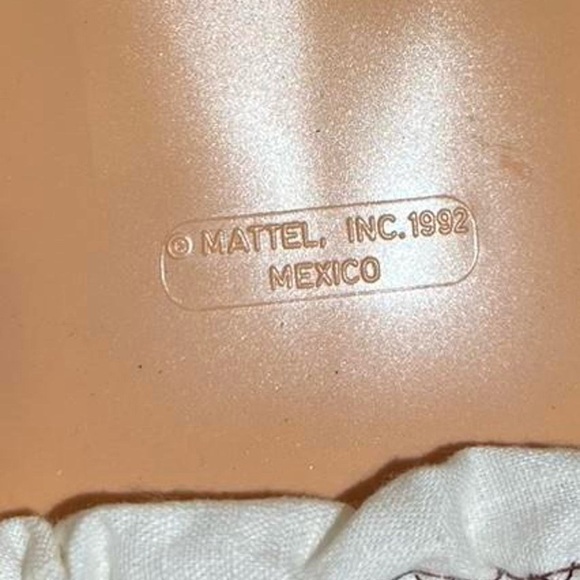 Barbie doll my size with Cream princess dress - Picture 6 of 7